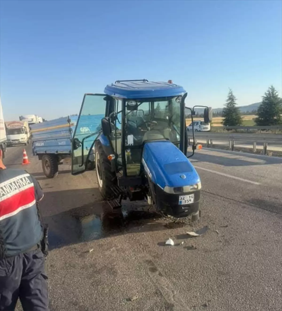 Afyonkarahisar\'da Üsteğmen Trafik Kazasında Hayatını Kaybetti