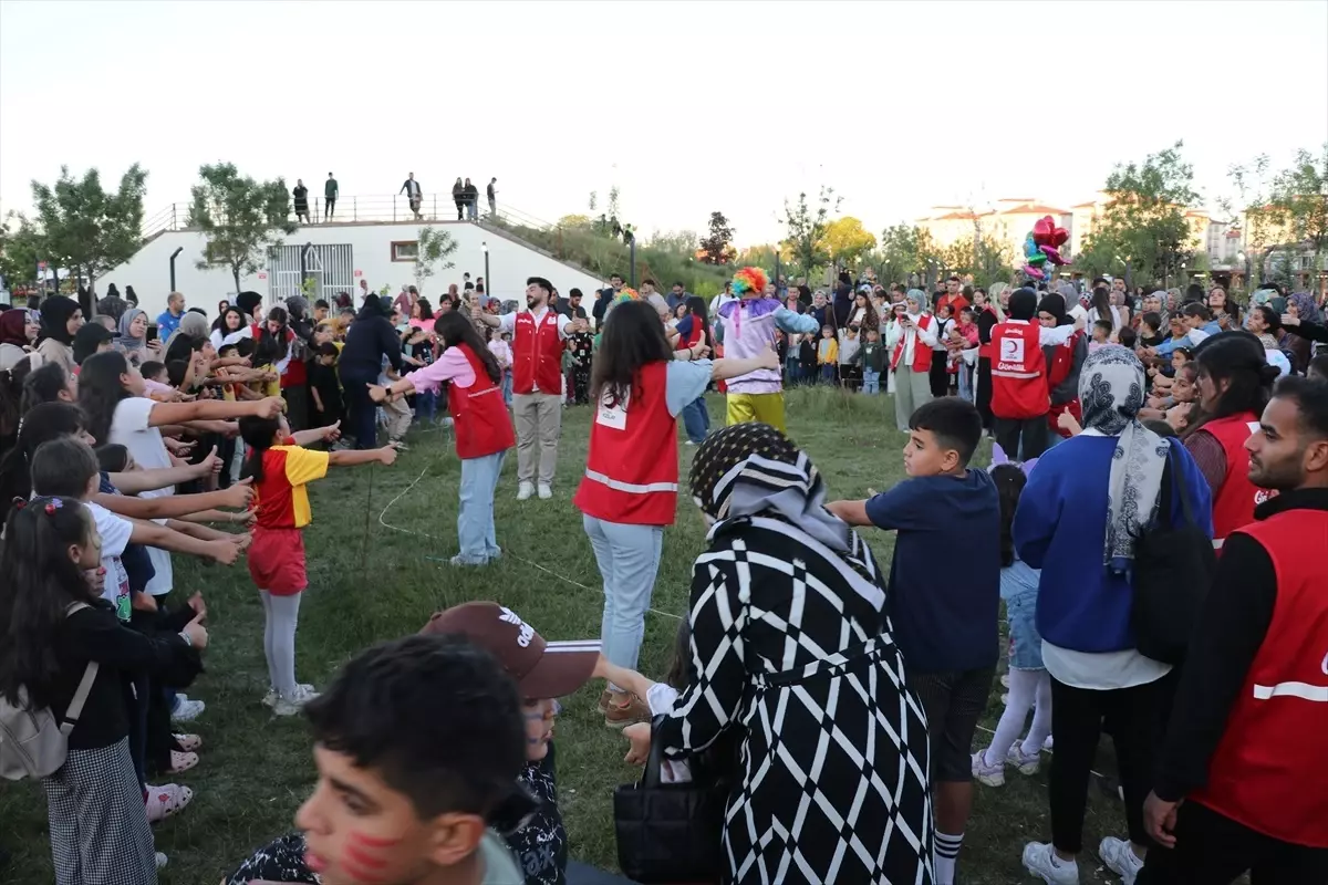 Ağrı\'da Çocuklara Açık Hava Eğlencesi