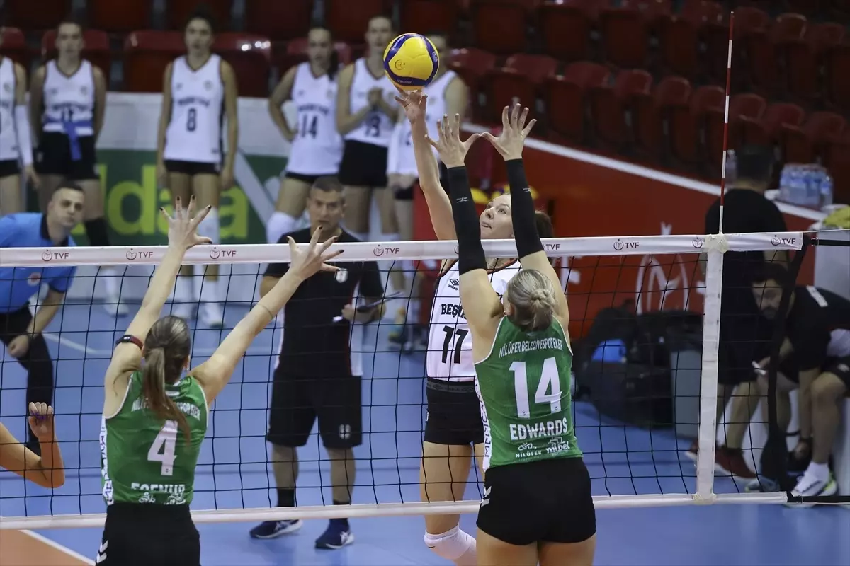 Ankara\'da Voleybol Turnuvası Başladı