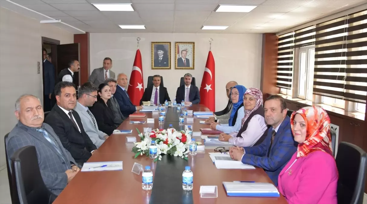 Aile ve Sosyal Hizmetler Bakan Yardımcısı Tarıkdaroğlu, Gümüşhane\'de ziyaretlerde bulundu