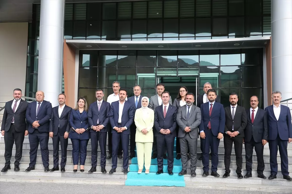Aile ve Sosyal Hizmetler Bakanı Göktaş, Bitlis\'te konuştu Açıklaması