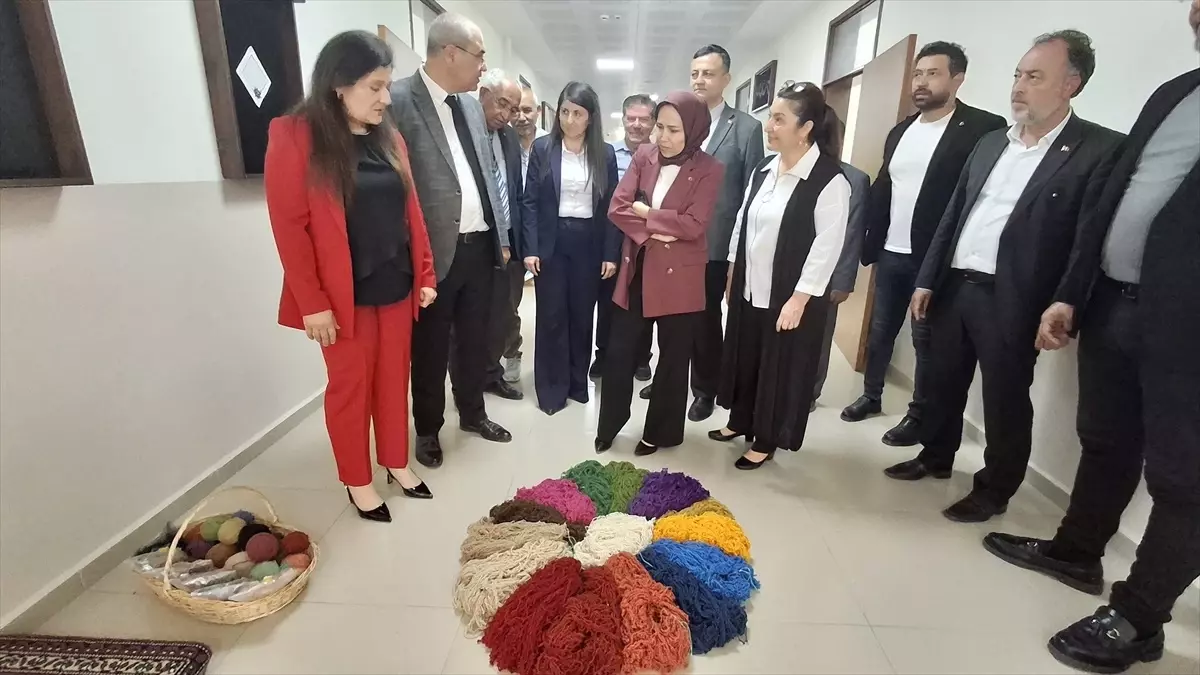 Beypazarı\'nda Yıl Sonu Sergisi Açıldı