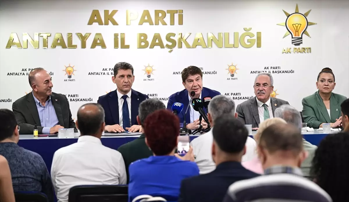 AK Parti Antalya İl Teşkilatında Kurban Bayramı Töreni