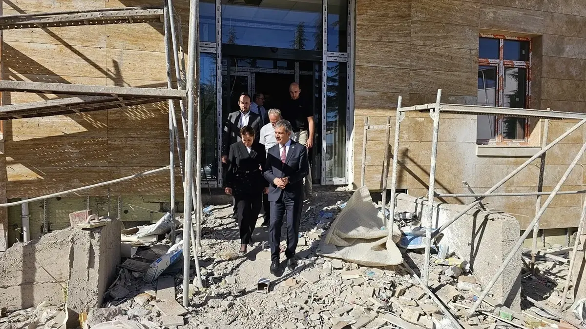 Keleş, Ağın\'da İncelemelerde Bulundu