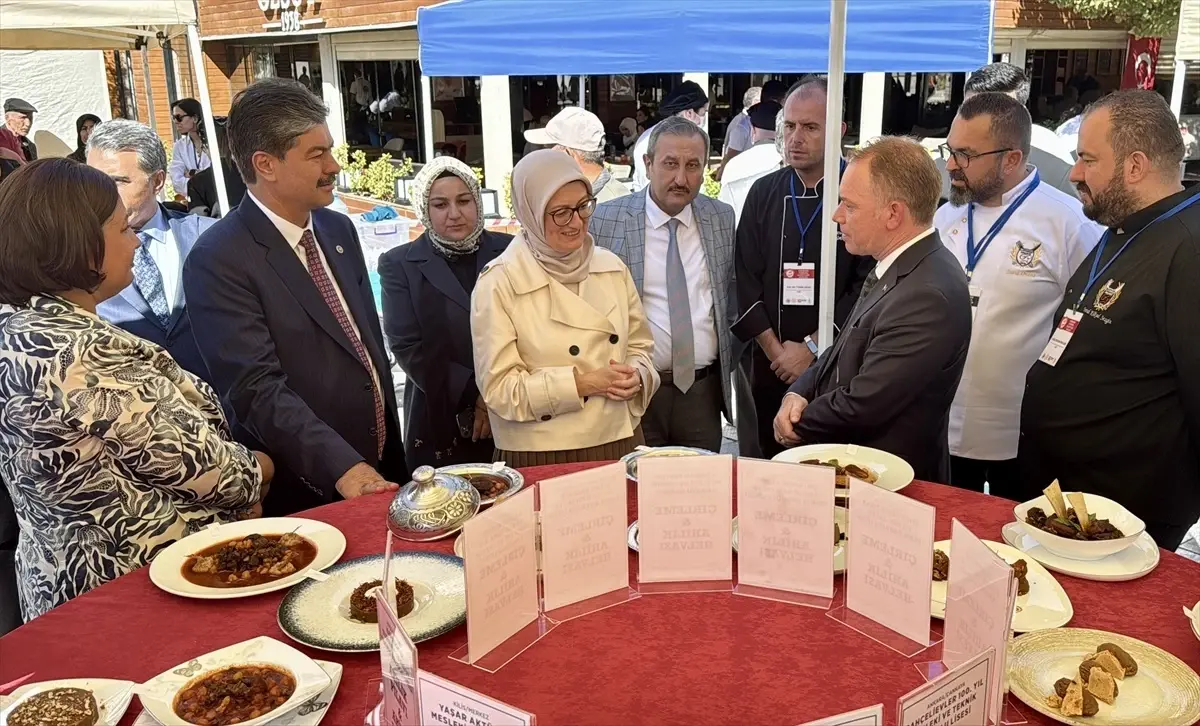 AK Parti Genel Başkan Yardımcısı Belgin Uygur Kırşehir\'de konuştu Açıklaması