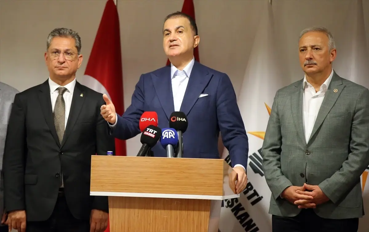 AK Parti Genel Başkan Yardımcısı ve Parti Sözcüsü Ömer Çelik, Muğla\'da açıklamada bulundu: (2)