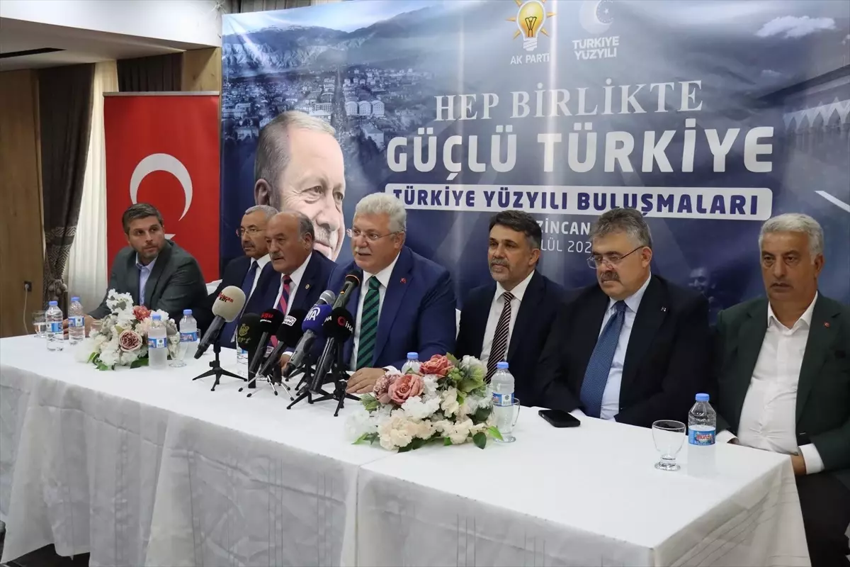 Akbaşoğlu\'ndan CHP\'ye Sert Eleştiriler