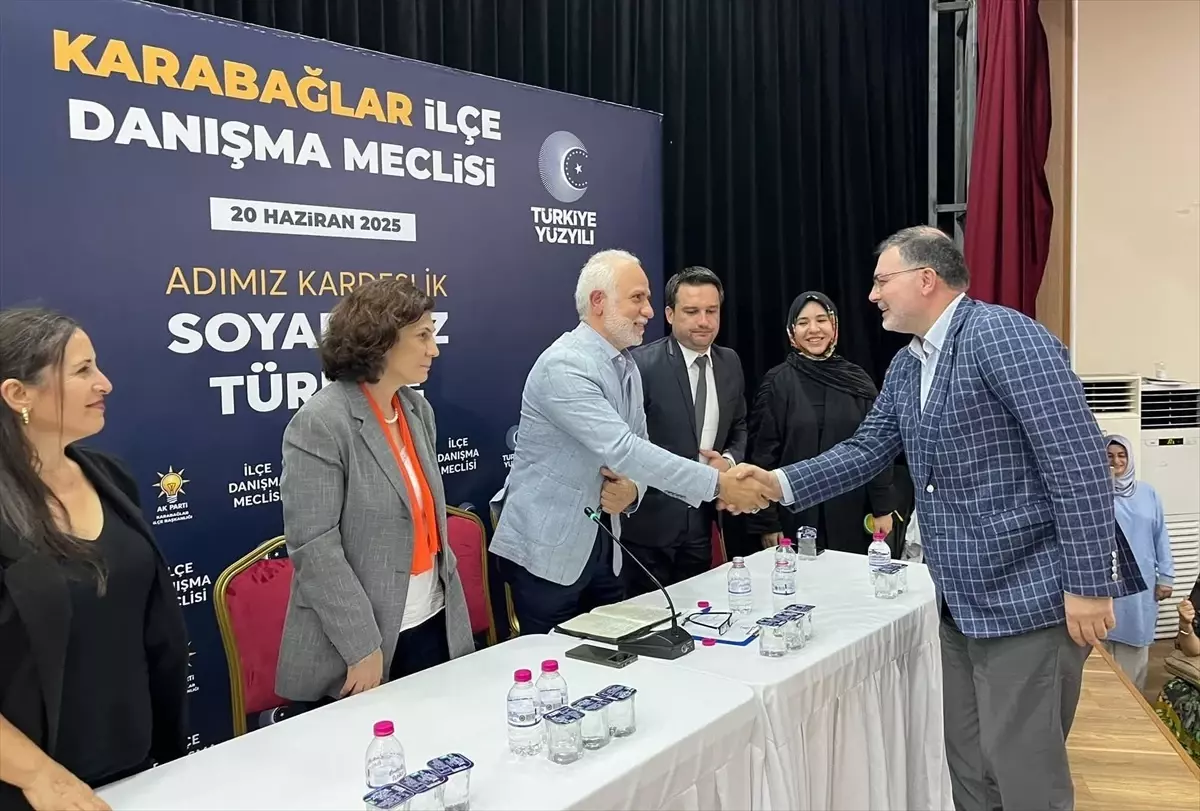 AK Parti Karabağlar Toplantısı Gerçekleşti