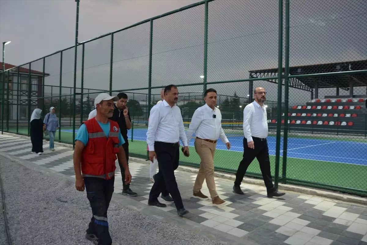 Baybatur Demirci\'de Ziyaretler Gerçekleştirdi