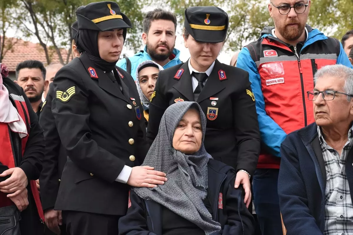 Aksaray\'da trafik kazasında 2 asker şehit oldu, 1 kişi öldü