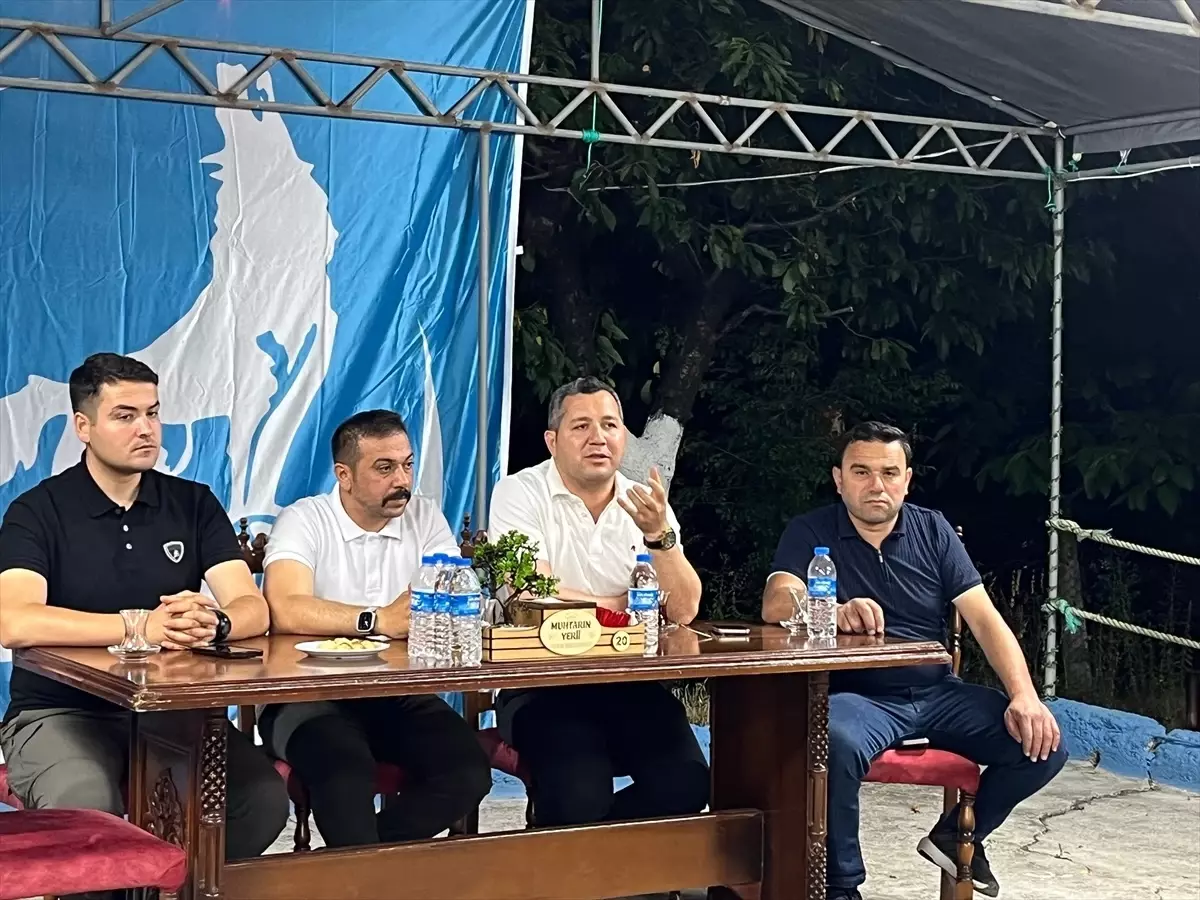 Alaçam\'da Ülkü Ocakları Toplantısı