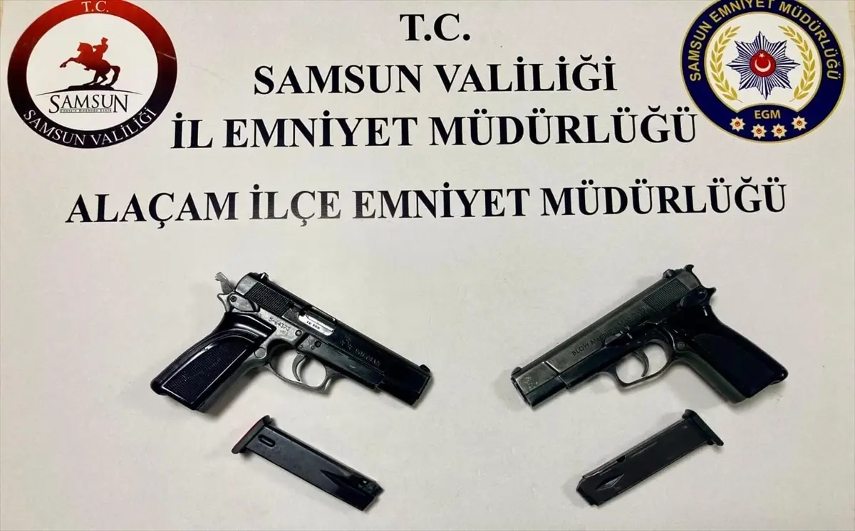 Alaçam\'da Kurusıkı Tabanca Ele Geçirildi