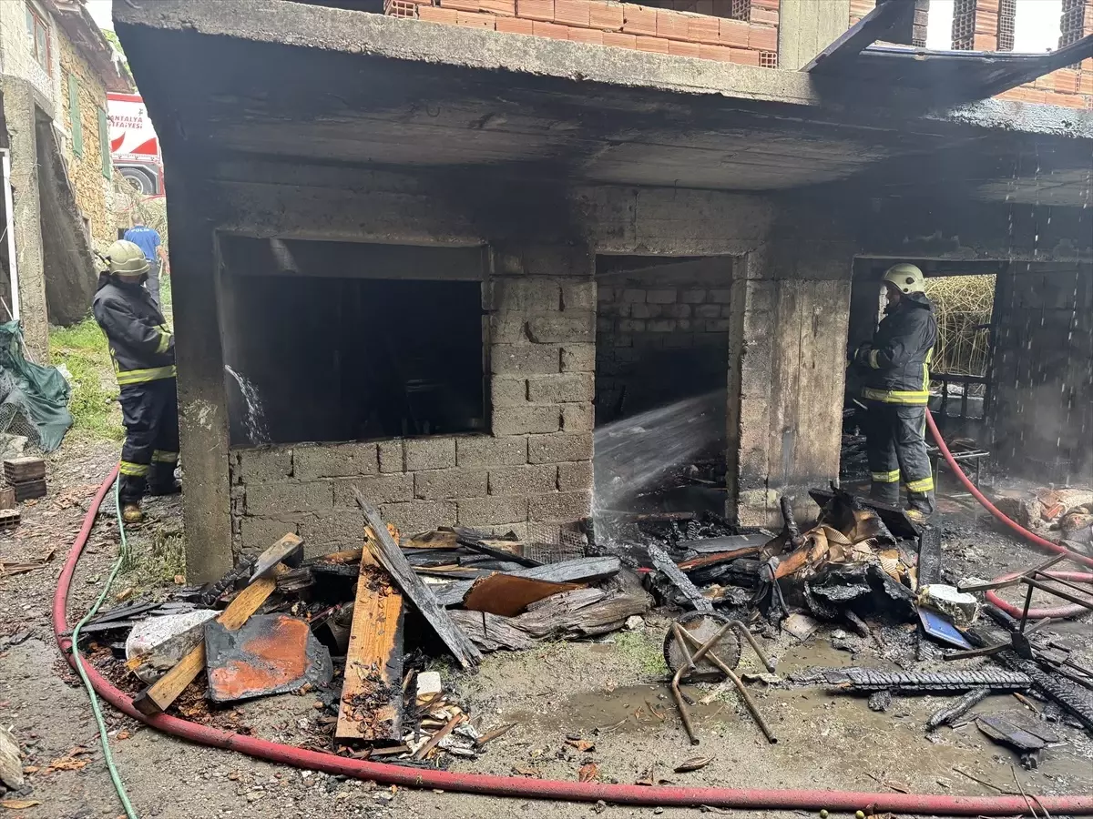 Alanya\'da Evde Yangın Çıktı