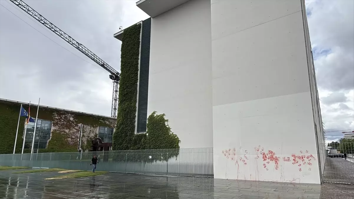 Berlin\'de Filistin Destekçileri Protesto Eylemi