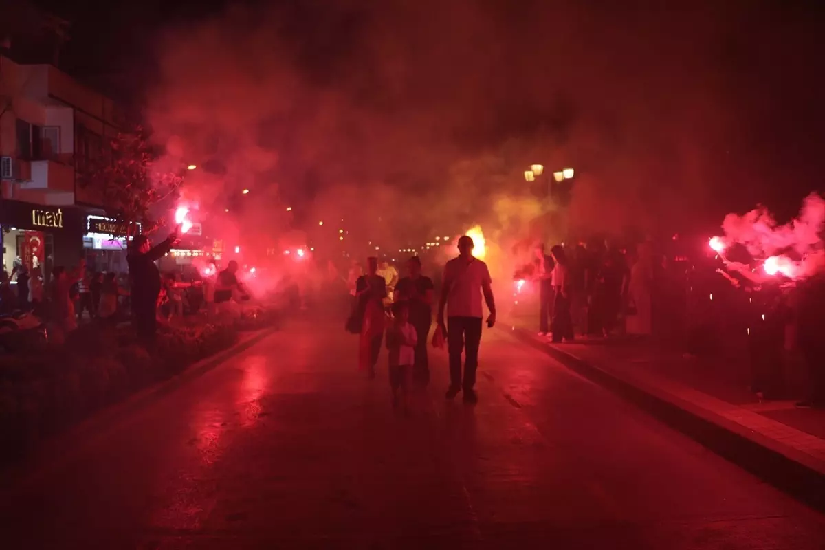 Amasya\'da Fener Alayı Yürüyüşü