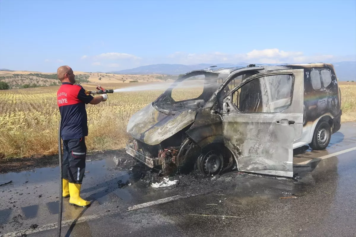Taşova\'da Panelvanda Yangın