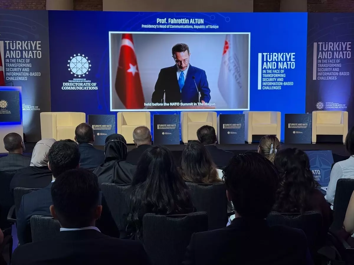 Türkiye-NATO Paneli Amsterdam\'da Gerçekleşti