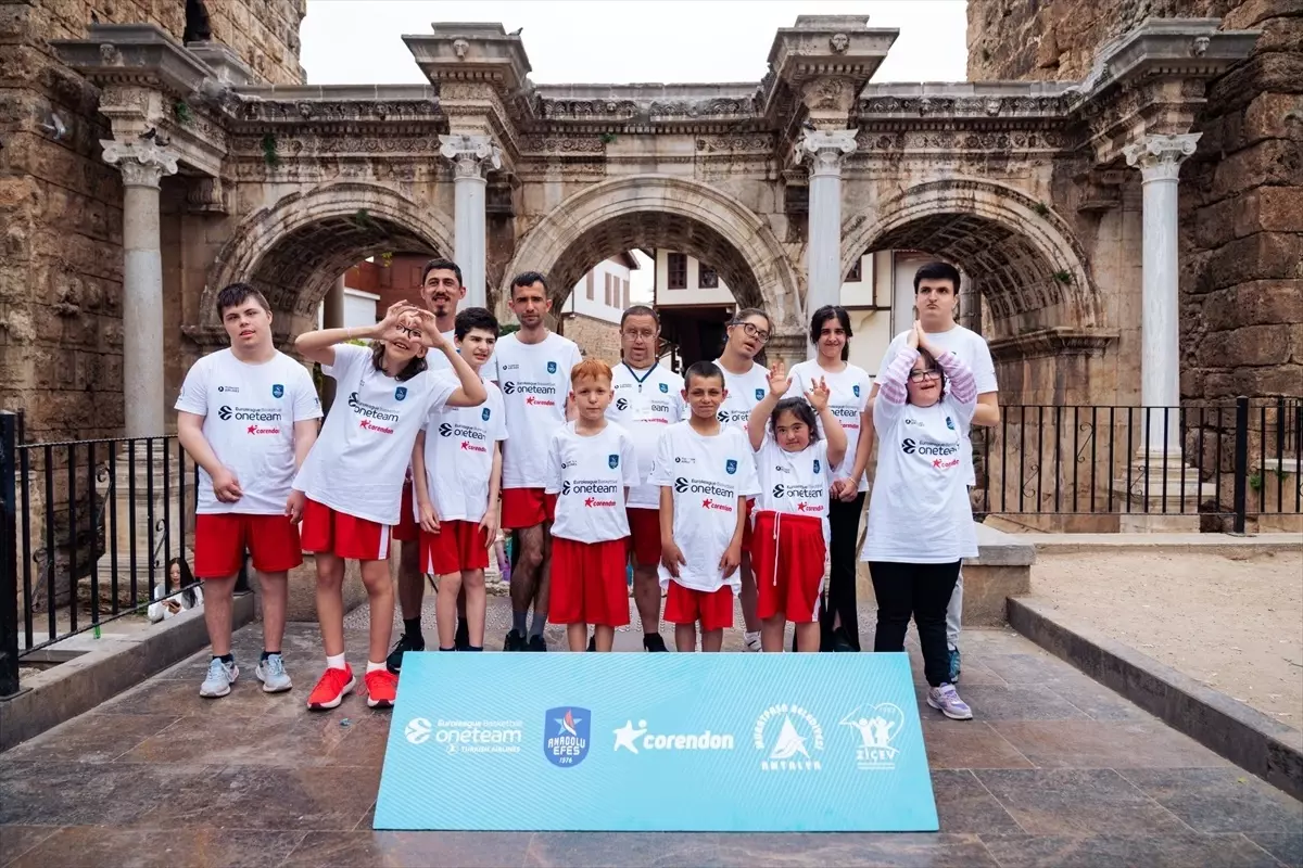 Anadolu Efes’ten Özel Sporculara Destek
