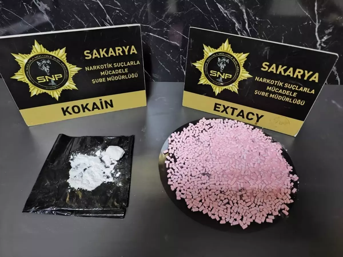 Uyuşturucu Ele Geçirildi, İki Şüpheli Tutuklandı
