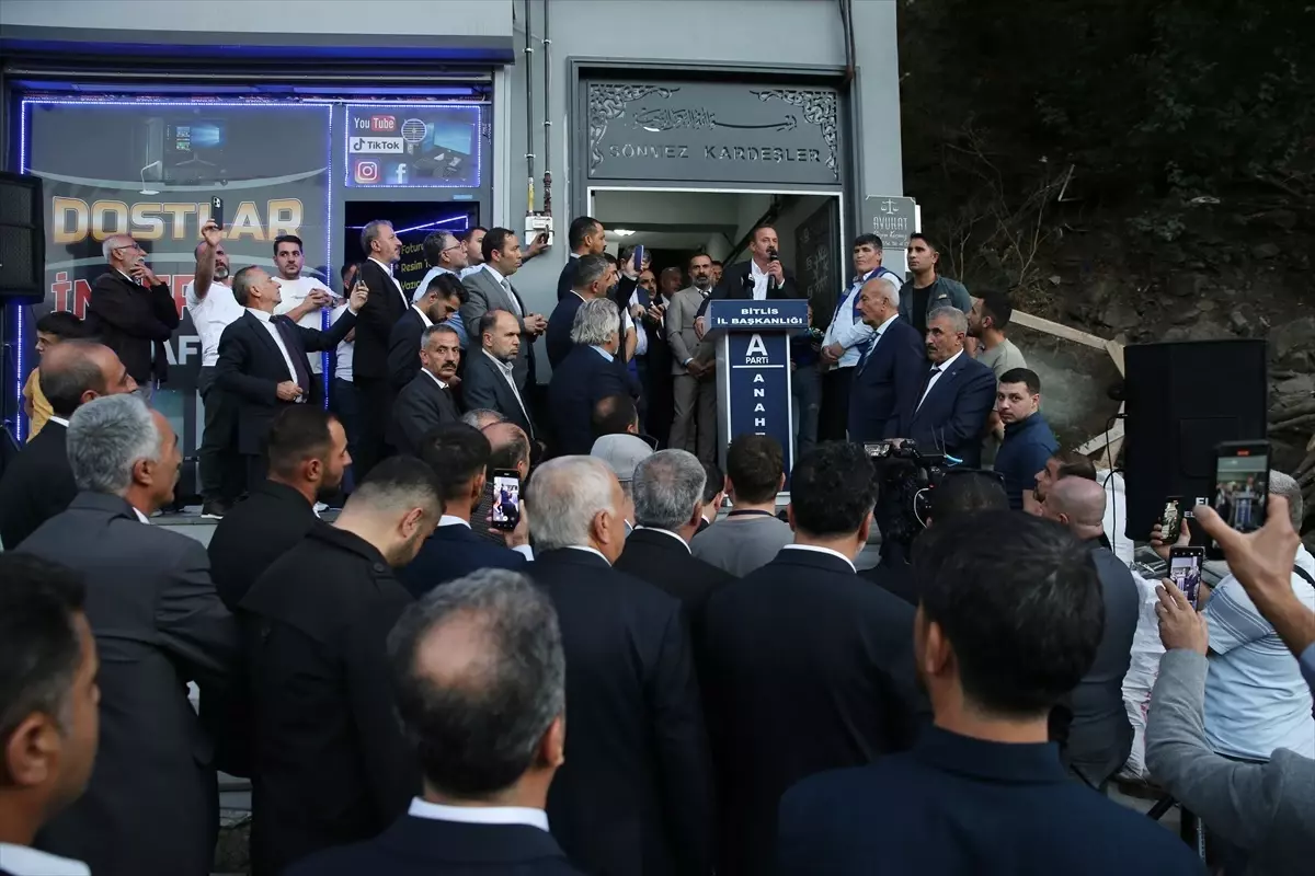 Anahtar Parti Bitlis\'te İl Başkanlığı Açılışı