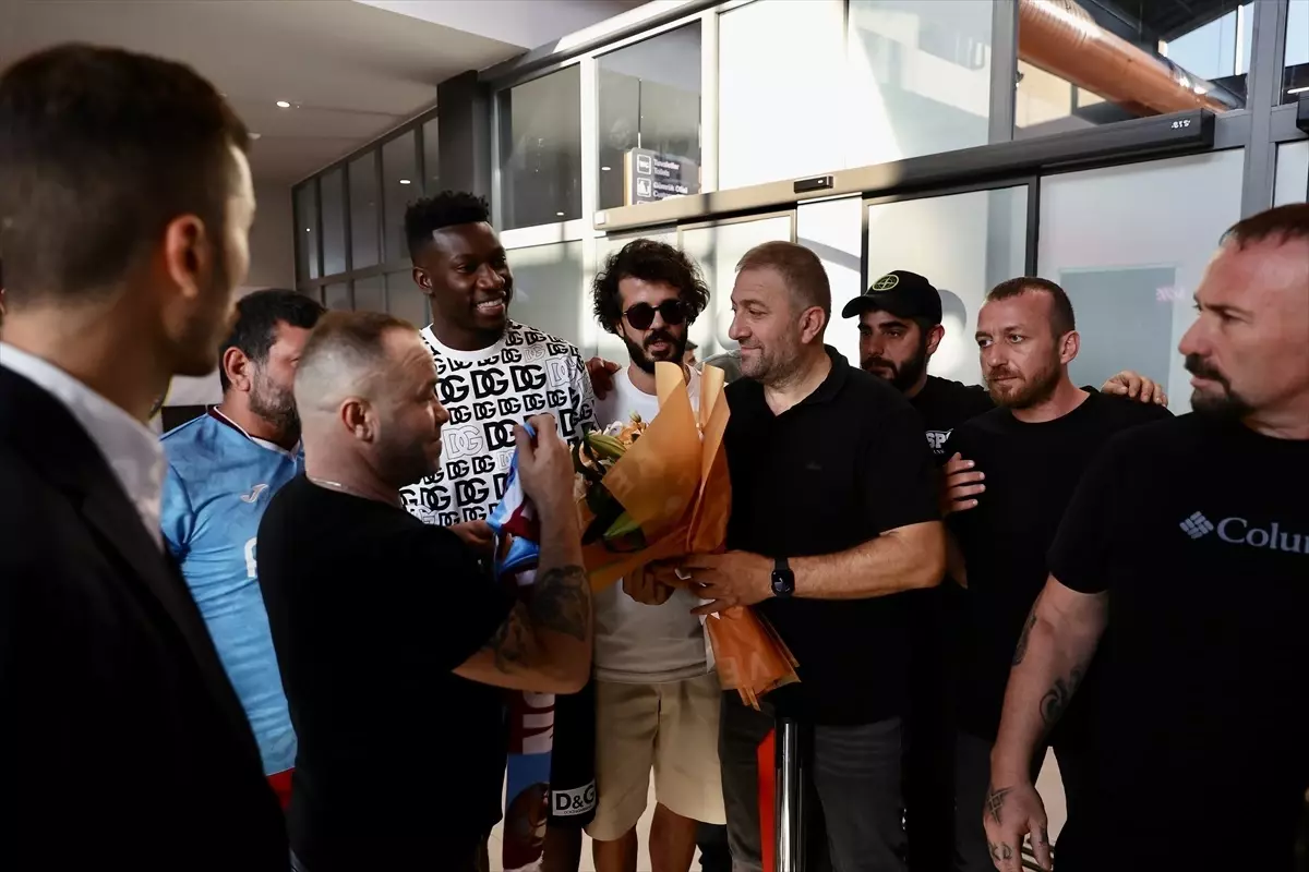 Onana Trabzon\'da Coşkuyla Karşılandı