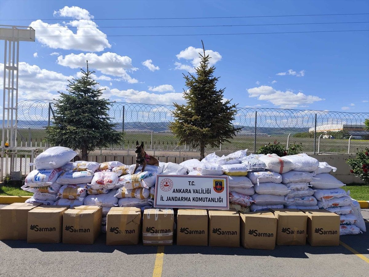 Ankara\'da 6 Ton Kaçak Tütün Ele Geçirildi