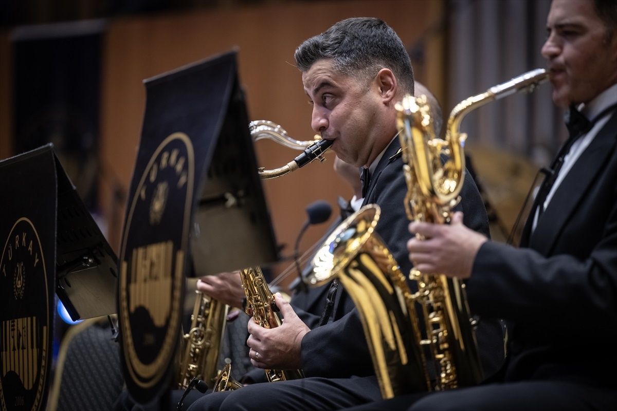 Türk Armoni Yıldızları Orkestrası Konser Verdi