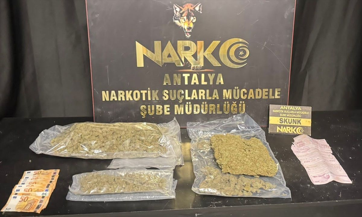 Antalya\'da Narkotik Operasyonları: 18 Tutuklama