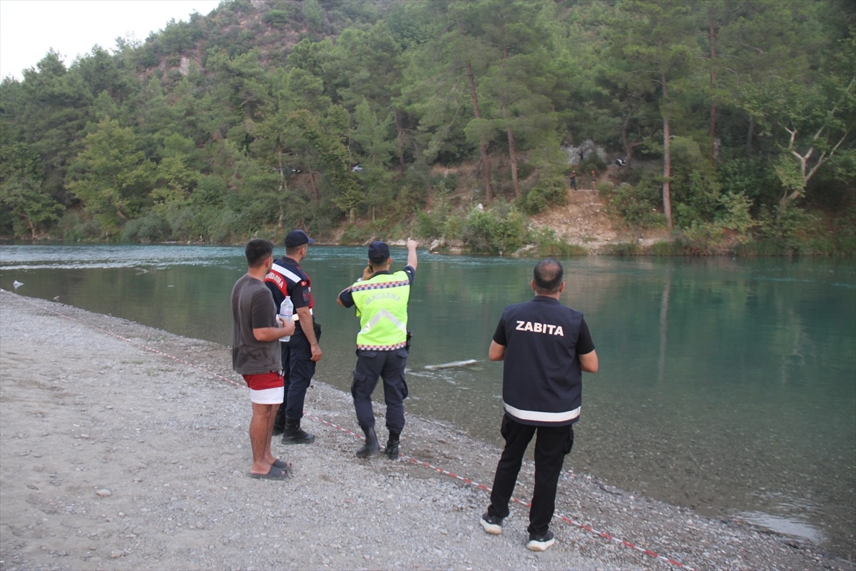 Antalya\'da Genç Boğuldu