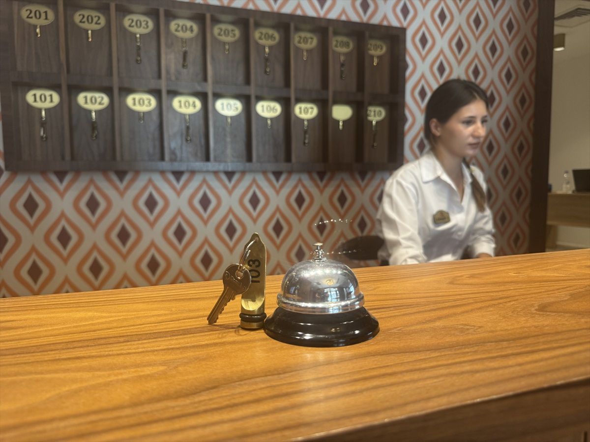 Antalya\'da Nostaljik Otel İlgi Çekiyor