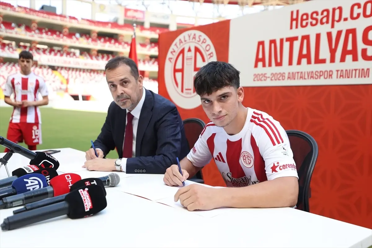 Antalyaspor 17 Yeni Transferini Tanıttı