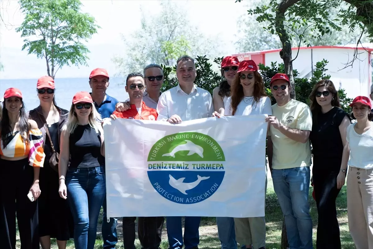 Aras Kargo\'dan Kıyı Temizliği