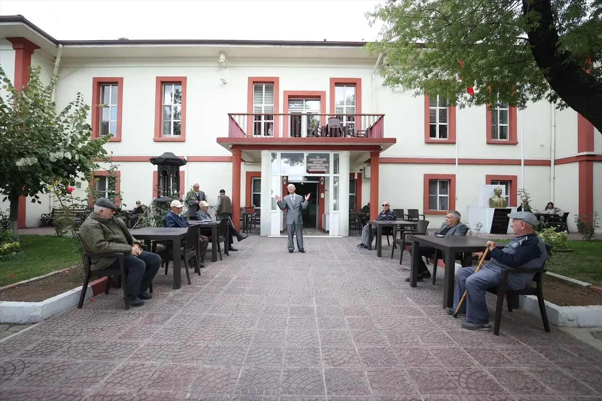 Huzurevi Sakinleri İçin Mini Konserler