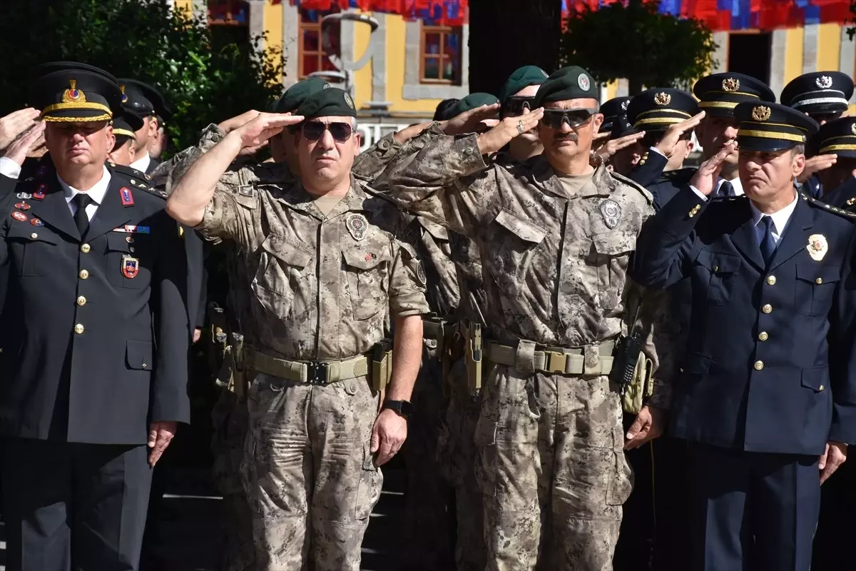 Atatürk\'ün Trabzon\'a Gelişinin 101. Yılı Kutlandı