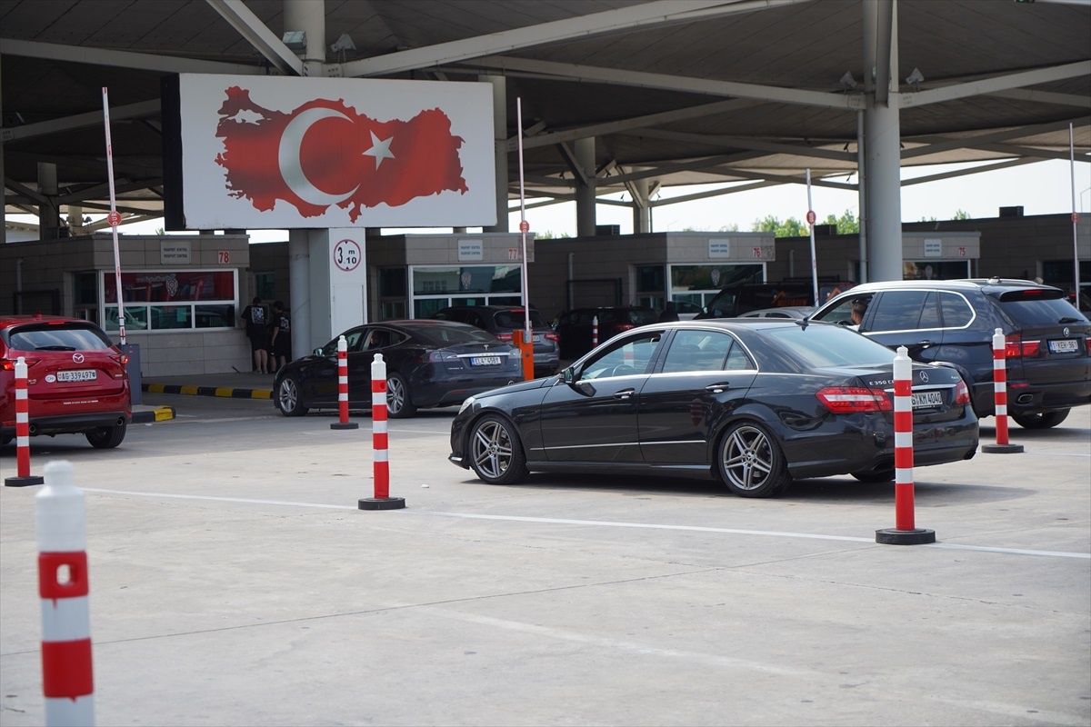 Gurbetçiler Türkiye\'ye Dönüş Yolunda