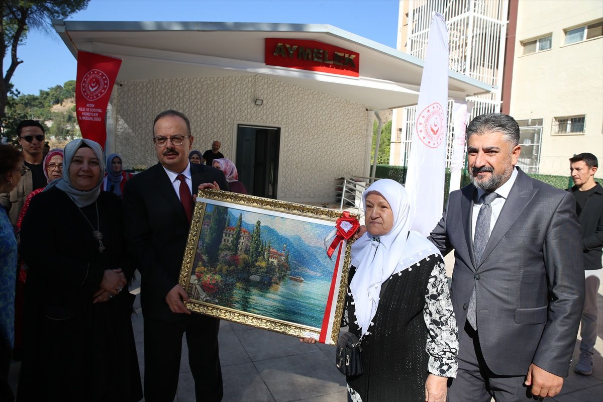 Yaşlılara Saygı ve Destek