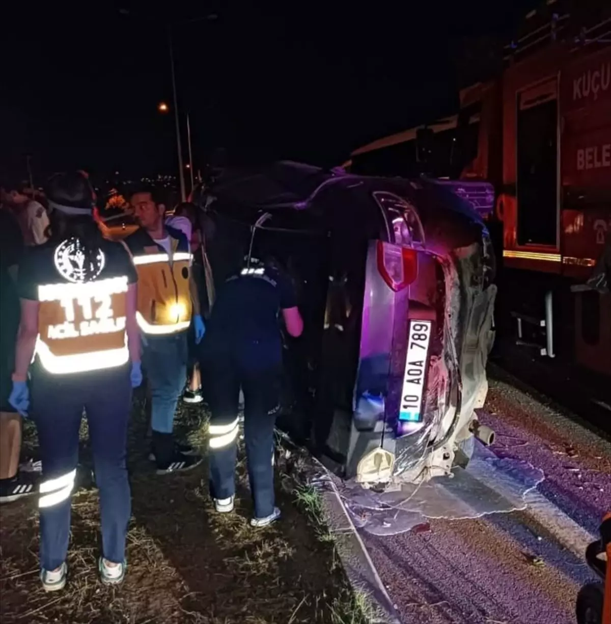 Çanakkale\'de Trafik Kazası: Sürücü Yaralı
