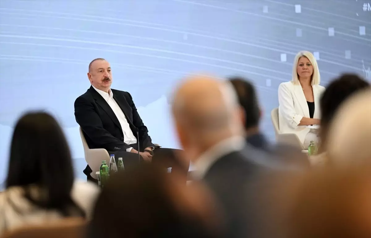 Aliyev\'den Ukraynalılara Destek Mesajı