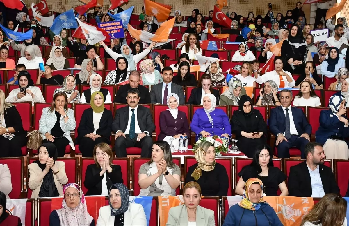 Bakan Göktaş, Batman\'da "AK Parti Kadın Kolları İl Danışma Meclisi Toplantısı"nda konuştu Açıklaması