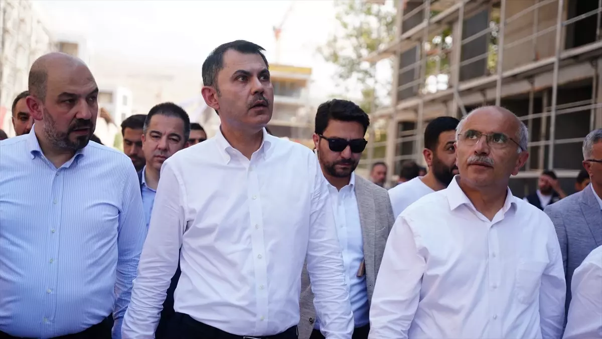 Bakan Kurum, Bakırcılar Çarşısı için Müteahhitlere Hız Vermesi Talimatı Verdi