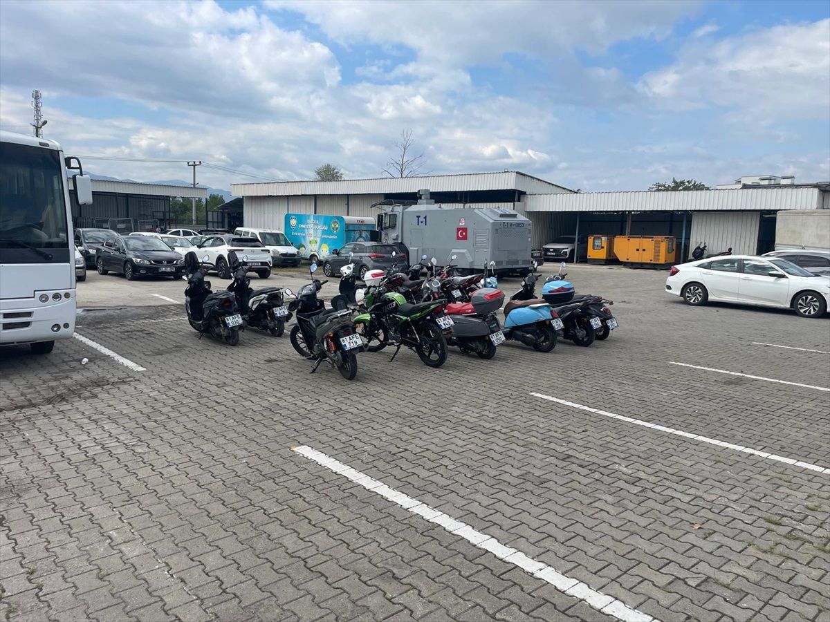 Düzce\'de Motosiklet Operasyonu: 27 Gözaltı