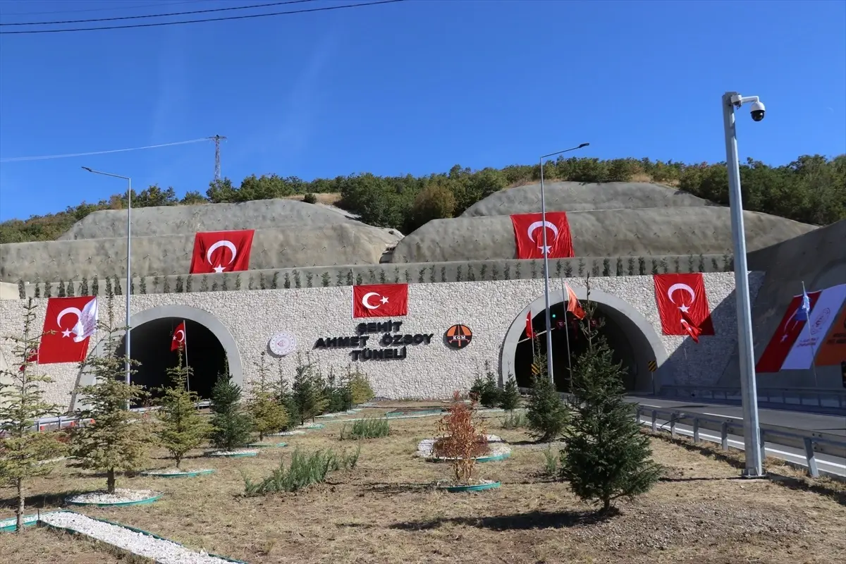 Bakan Uraloğlu Amasya\'da Aydınca Varyantı ve Şehit Ahmet Özsoy Tüneli\'nin açılışında konuştu Açıklaması