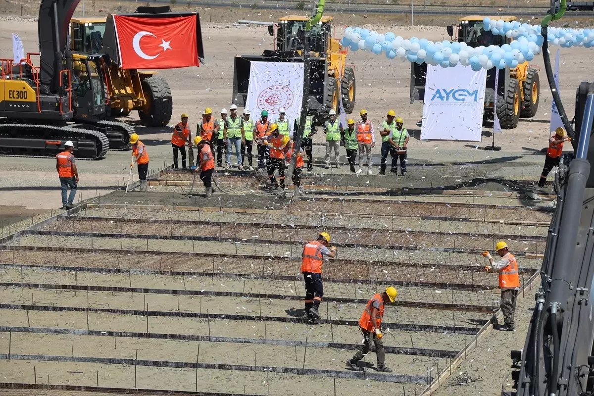 Kars-Iğdır Demir Yolu Projesi Başladı