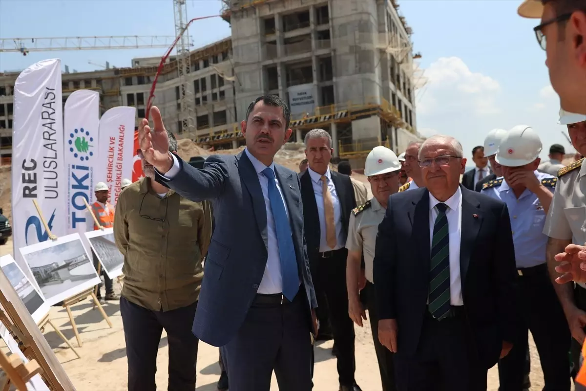 Bakanlar Ay Yıldız Yerleşkesinde İnceleme Gerçekleştirdi