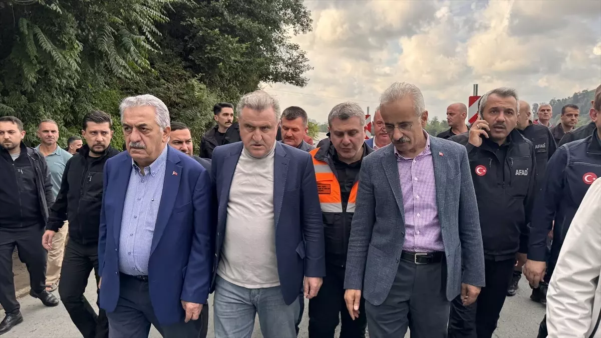 Rize\'de Sağanak Yağışın Etkileri: Bakan Uraloğlu ve Bak\'tan Açıklamalar