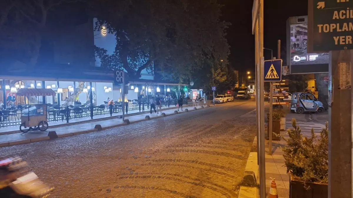 Sındırgı\'da 4,8 Büyüklüğünde Deprem