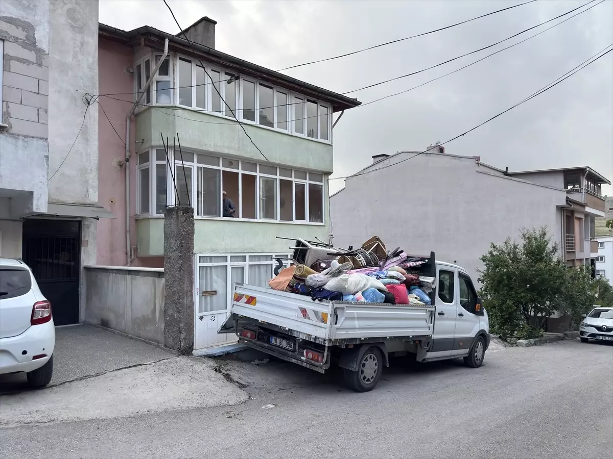 Balıkesir\'de Cinayet: Ev sahibi çift tutuklandı