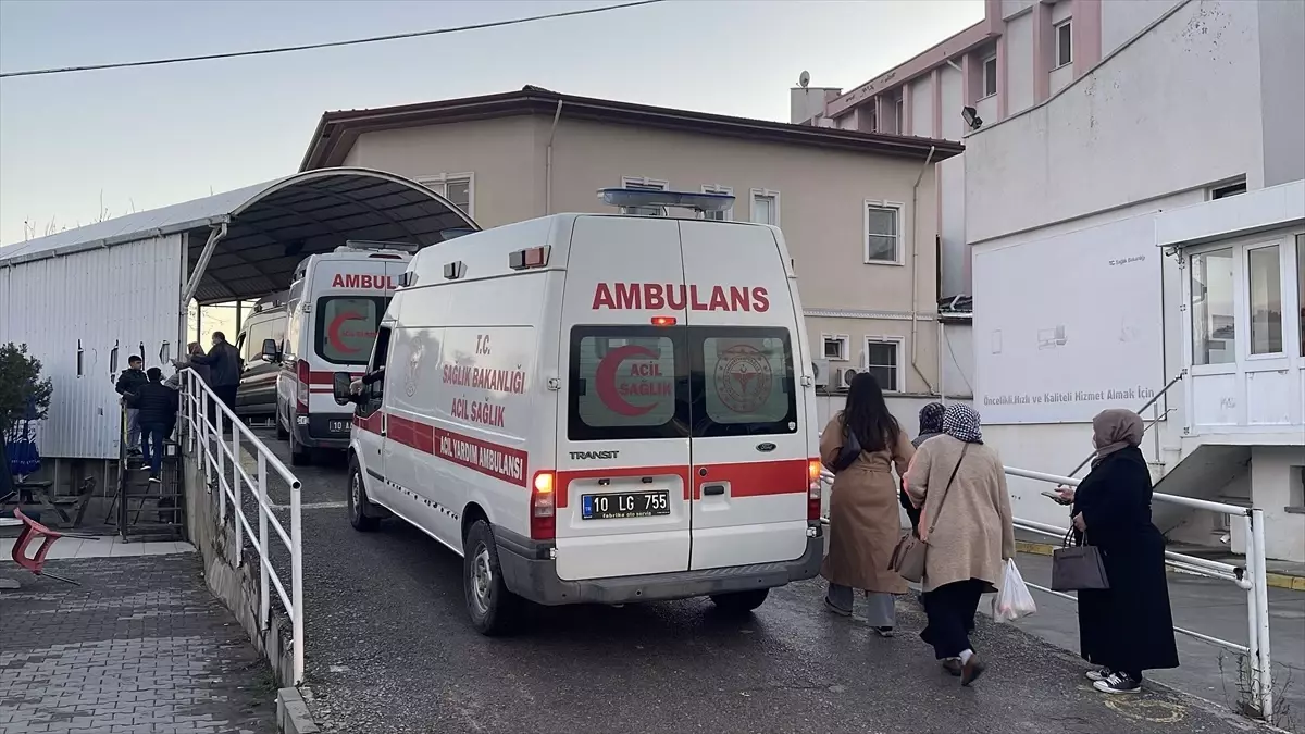 Edremit\'te Trafik Kazası: 1 Ölü, 1 Yaralı