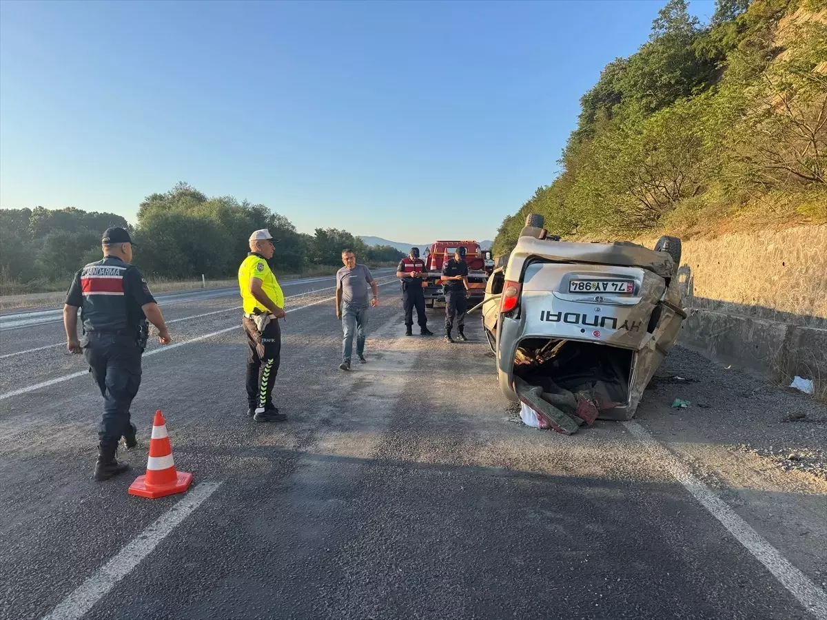 Bartın\'da Trafik Kazası: Sürücü Ağır Yaralandı