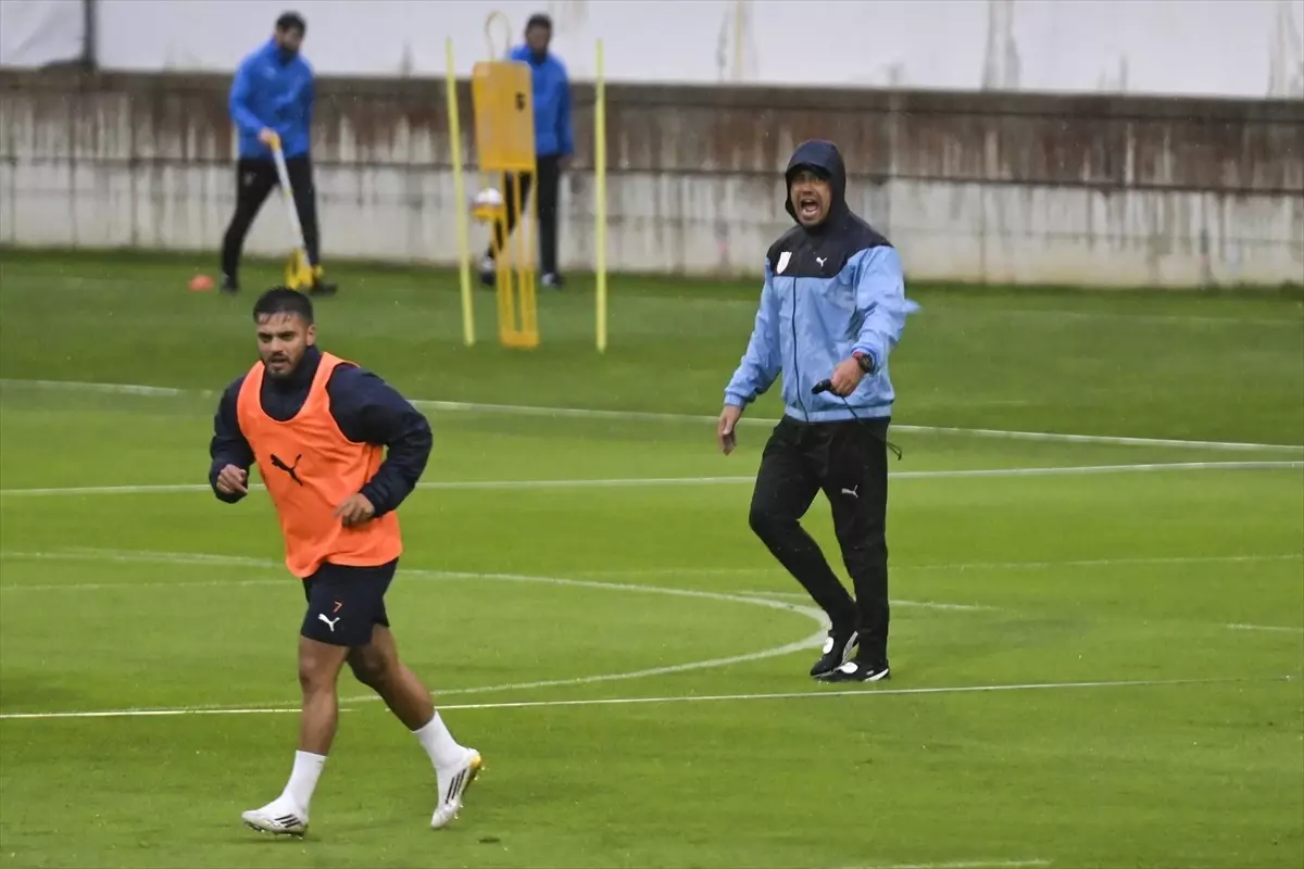 Başakşehir Yeni Sezon Hazırlıklarına Avusturya\'da Devam Ediyor